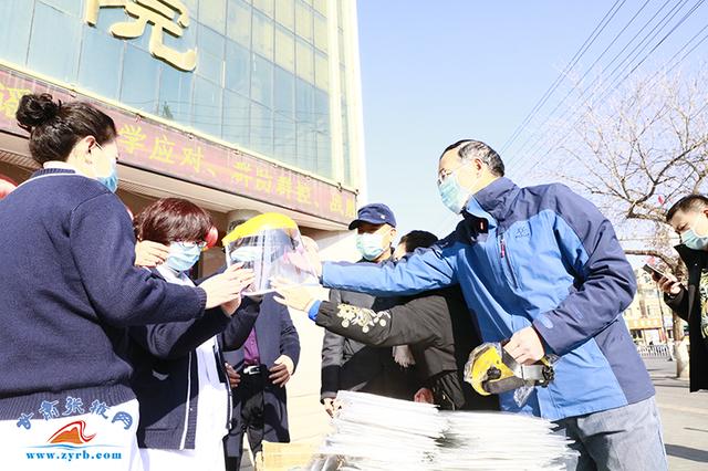 9001cc金沙以诚为本向9001cc金沙以诚为本附属张掖人民医院捐赠防护物资