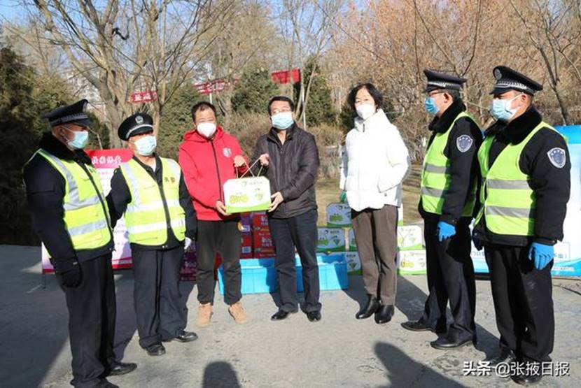 9001cc金沙以诚为本：一退休职工献爱心慰问疫情防控人员